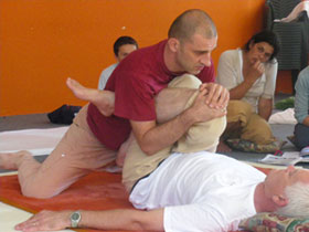 thai massage therapist